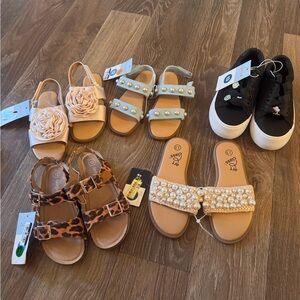 Girl 5 lot of shoes. Kids Sandals in Leopard, Cream, and Black size 12-13